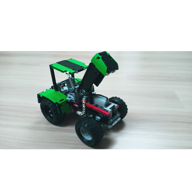 Urban Farming And Urban Agriculture - MOC-80667 Urban Farm Landbouwtractor Bouwsteenmodel 563